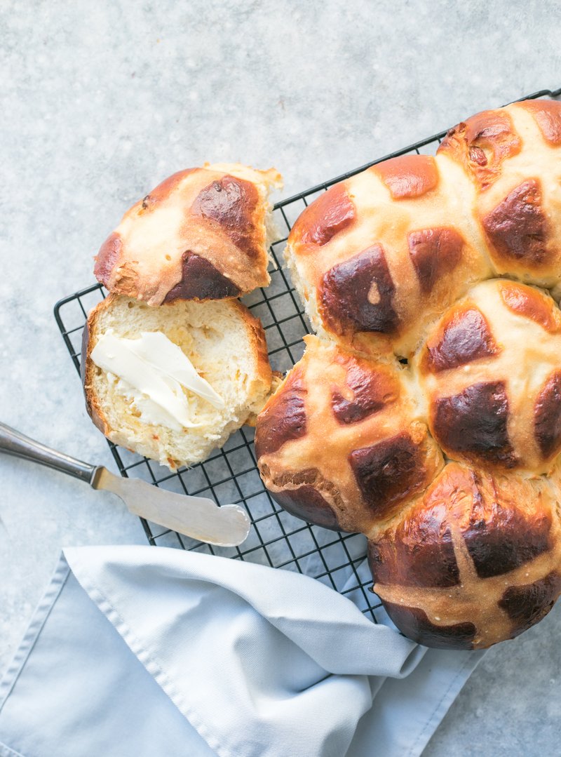 Hot_Cross_Buns_-_Typical_Easter_Treat_in_Canada